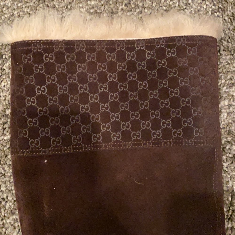 Gorgeous Gucci Brown Suede Boots Size 39 (8.5) - Picture 7 of 9